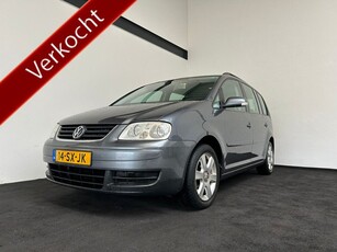 Volkswagen Touran 1.6-16V FSI Business