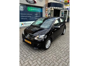 Volkswagen Up! 1.0 high up! BlueMotion Uniek lage km stand!