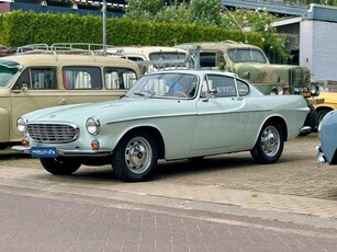 Volvo 1800S Leren schuifdak, prachtige kleurstelling, nardi stuur, technisch super