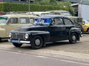 Volvo PV 444 D splitwindow voor en achter in zeer originele staat