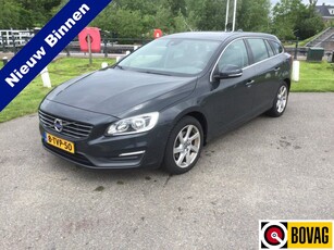 Volvo V60 1.6 D2 Momentum Bj2014 automaat euro5