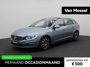 Volvo V60 2.0 D2 Momentum | Navigatie | Cruise Control | Schuifdak | Climate Control | Parkeersensoren | Half-Leder | 17 inch LMV |