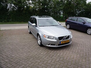 Volvo V70 2.0T R-Edition TREKHAAK STOELVERWARMING CAMERA OPEN DAK