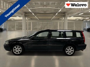 Volvo V70 2.4 Comfort Line Schuifdak, carkit, nw. distributie set, remschijven en brandstofpomp...