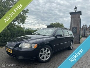 Volvo V70 2.5T 210PK! AUTOMAAT/YOUNGTIMER/TREKHAAK/LEER