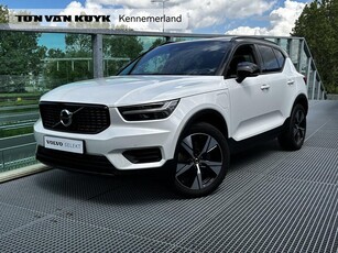 Volvo XC40 1.5 T5 Recharge R-Design Aut. Panoramadak, Parkeer camera, Verwarmde stoelen, Trekhaak semi Elektrisch, Adaptive Cruise Control, DAB+, Apple Car Play.