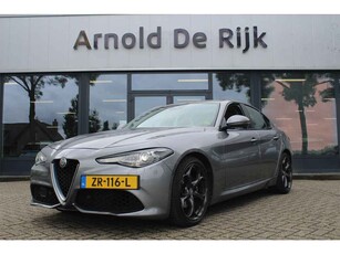 Alfa Romeo Giulia 2.0T Super