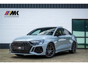 Audi RS3 Limousine 2.5 TFSI quattro 407PK 1 of 300