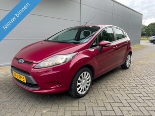 Ford FIESTA Limited 5 deurs met Airco, AUX en nieuw APK