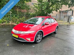 Honda Civic 1.8 Comfort NETTE AUTO RIJDT EN SCHAKELT GOED