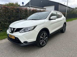 NISSAN QASHQAI 1.2 Connect Edition / LEER / NAVI / CRUISE / PANORAMADAK