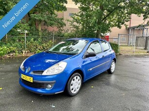 Renault Clio 1.2-16V Special Line NETTE AUTO RIJDT EN