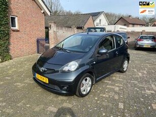 Toyota AYGO 1.0-12V + airco/lichtmetalen velgen nieuwe apk