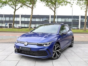 Volkswagen Golf 1.5 eTSI R-Line Pano Head-up IQ Light