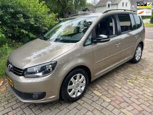 Volkswagen Touran 1.2 TSI BlueMotion R-Line Edition 7