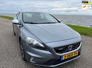 Volvo V40 1.6 T2 R-Design ,NAP ,Cruise control ,Navigatie