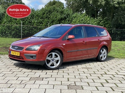 Ford Focus Wagon 2.0-16V Futura