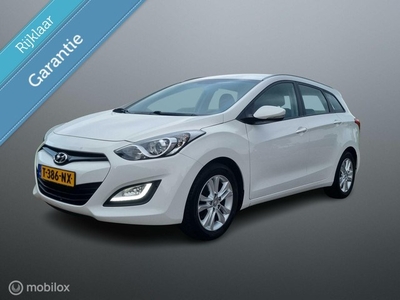 Hyundai i30 Wagon 1.4i-16v/NAVI/CLIMA/PDC/CAMERA/RIJKLAAR !