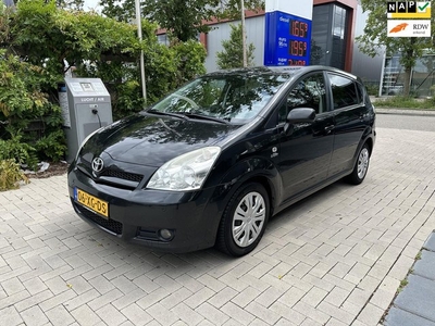 Toyota Verso 2.2 D-4D Luna