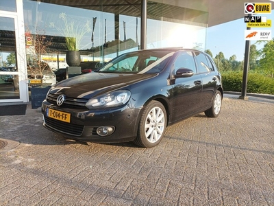 Volkswagen GOLF 1.4 TSI Highline PANO