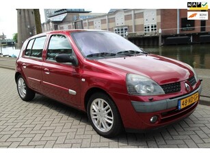 Renault Clio 1.6-16V Privilège