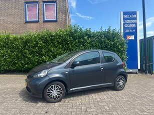 Toyota Aygo 1.0-12V + Elec.Pakket, Aux!!! (bj 2005)