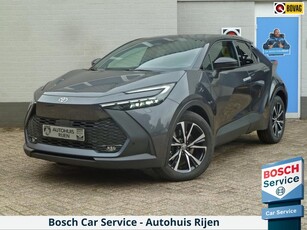 Toyota C-HR 2.0 Plug-in Hybrid 220 First