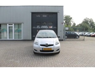 Toyota Yaris 1.0 VVTi Acces MET AIRCO EN NIEUWE APK