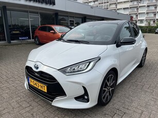 Toyota Yaris 1.5 Hybrid Executive Sport Lmv Pdc V+A