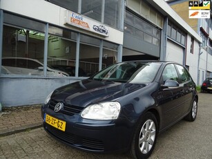 Volkswagen Golf 1.6 Optive 4