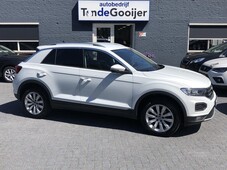 Volkswagen T-Roc 1.5 TSi Premium | NAV. | CAMERA | LED | 17