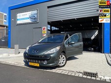 Peugeot 207 1.6 VTI|Pano|Airco|Trekhaak|1 jr APK|Vol onderhouden|Rijdt en schakelt perfect|