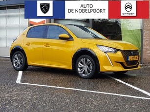 PEUGEOT 208 e-208 ALLURE PACK EV 50kWh 136pk 3-fase | Navigatie | Adaptieve Cruise & Climate | Achteruitrijcamera | Panoramadak | KEYLESS | P-hulp | Stoelverwarming |BT