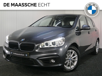 BMW 2-SERIE Active Tourer 218i Automaat / Trekhaak / LED / Park Assistant / Navigatie / Stoelverwarming / Cruise Control / PDC voor + achter