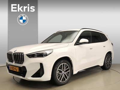 BMW X1 xDrive 23i M-Sportpakket LED / Leder / Navigatie / Trekhaak / Schuifdak / Keyles go / DAB / Harman-kardon sound / Alu 18 inch