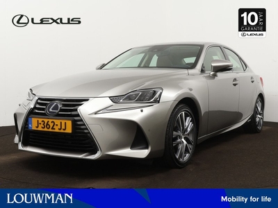 Lexus IS 300h Hybrid Business Line Pro | Schuifdak | LED koplampen | Stoelverwarming |