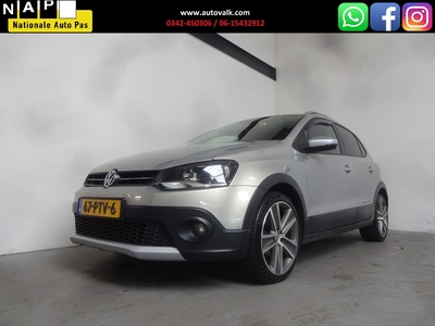 VOLKSWAGEN POLO 1.2 TSI Cross Airco. Cruise. Elek. Pakket. Trekhaak. APK 09-2024!