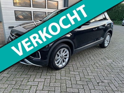 VOLKSWAGEN T-ROC 1.5 TSI ACT Style