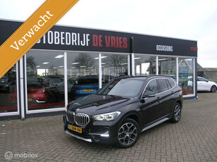 BMW X1 sDrive20i Orange Edition Leder/Led/Sportstoelen/18Inch