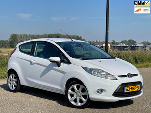 Ford Fiesta 1.25 Titanium Airco/Pdc/Lmv/Nap/Boekjes