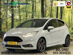 Ford Fiesta 1.6 ST200 | 200 PK! | Recaro | Bluetooth | Achteruitrijcamera | Keyless | Navigatie | Cruise Control | Stoelverwarming |