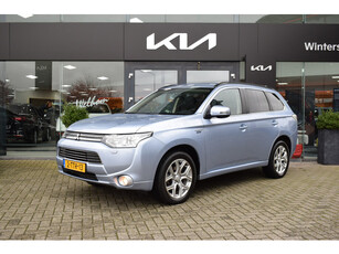 Mitsubishi Outlander 2.0i-16V PHEV 4WD Executive Autom. ECC Cr.Control Navi+Camera BT+USB Keyless PDC 18