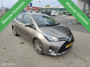 TOYOTA YARIS 2017, HYBRIDE, AUTOMAAT ,NAVI,50900 KM !!*****