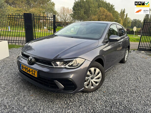 Volkswagen Polo 1.0 TSI / Navigatie / Carplay / Parkeersensoren / Stoelverwarming