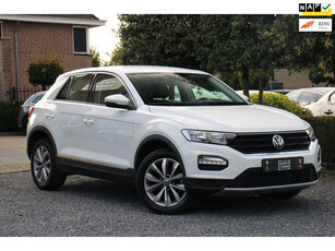 Volkswagen T-Roc 1.5 TSI Sport 150 PK Aut. R-Line Adaptive IQ Drive App-Connect 17''