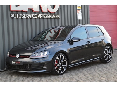 Volkswagen Golf Benzine