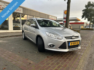 Ford Focus Wagon 1.0 EcoBoost Titanium *GEREVISEERDE MOTOR*