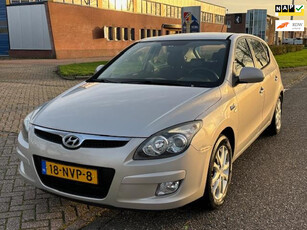 Hyundai I30 1.6i Dynamic Business 5-Drs ECC Audio-CD/MP3 Electric pakket LMV 16