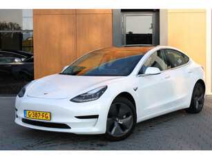 Tesla Model 3 Standard RWD Plus 60 kWh | Trekhaak | Pano | Nette auto