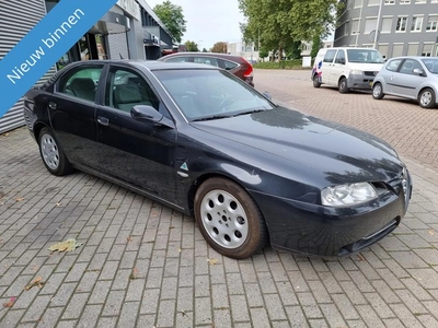 Alfa Romeo 166 2.4 JTD (bj 2003, automaat)